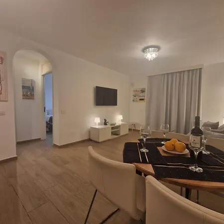 Parque Santiago 1 Parterowy Pool View 008 Alejandro *