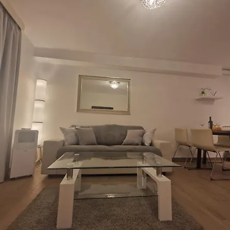 Parque Santiago 1 Parterowy Pool View 008 Alejandro Apartment